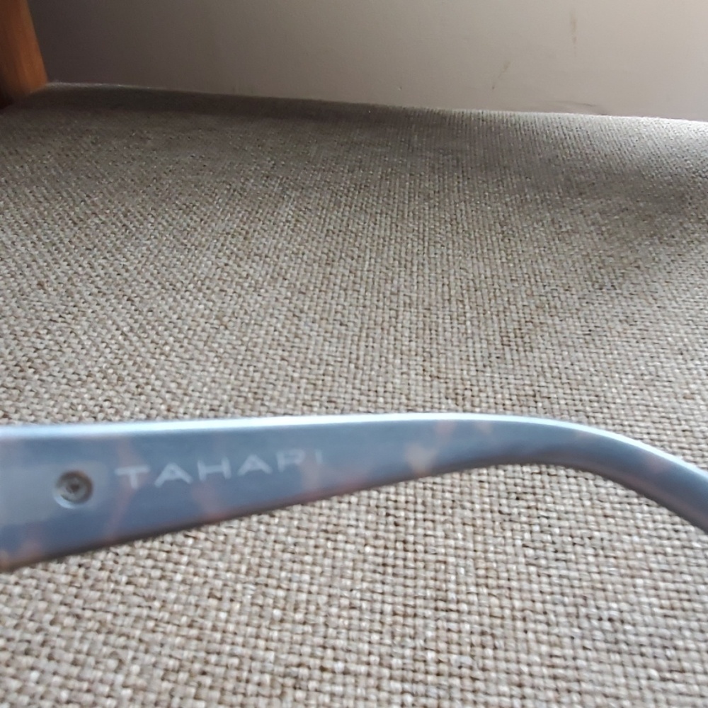 Tahari Brown Tortoise Sunglasses - Picture 7 of 8